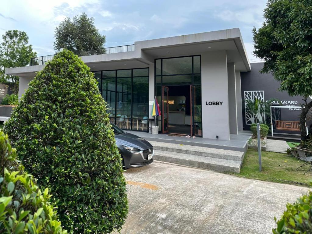 Seree Grand Resort Hat Yai Exterior photo